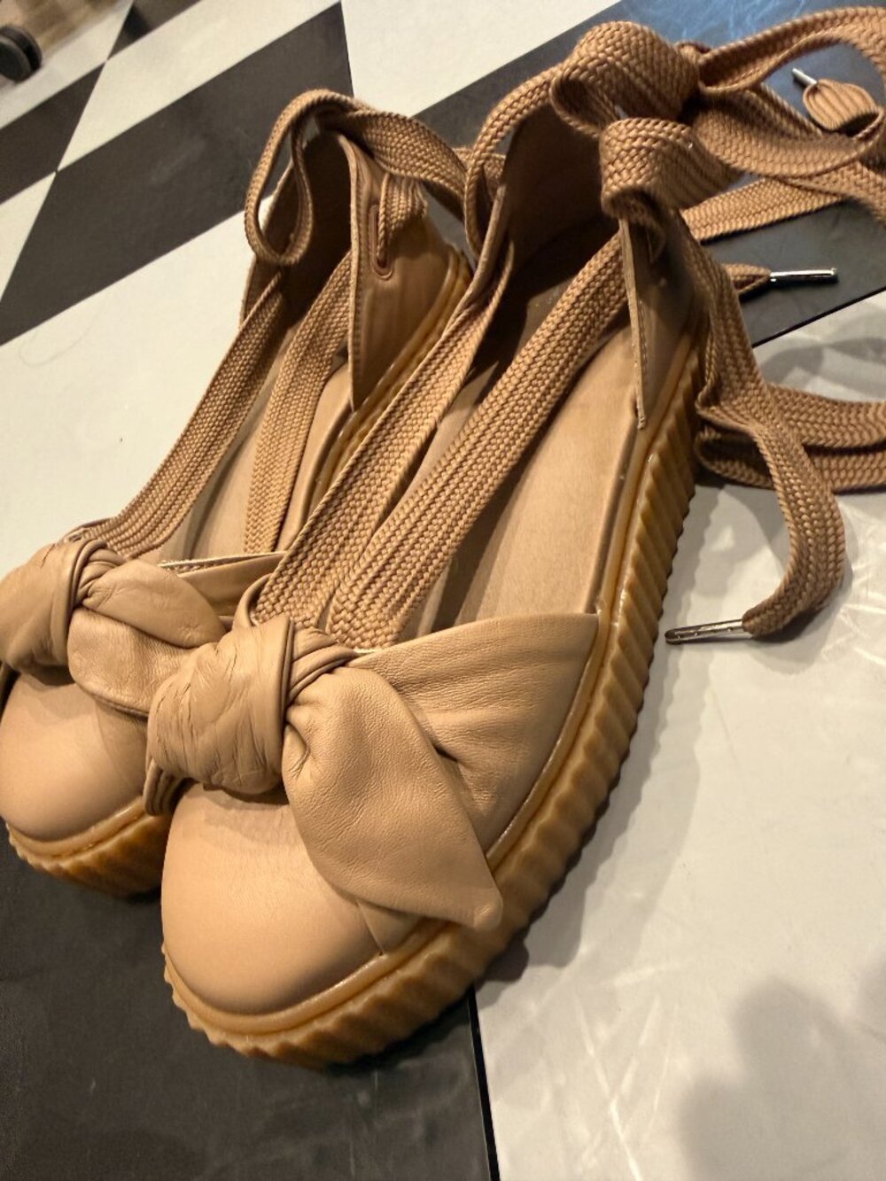 PUMA x FENTY RIHANNA Bow Creeper Sandals - Natural Oatmeal Leather Size 9.5 - Picture 2 of 10